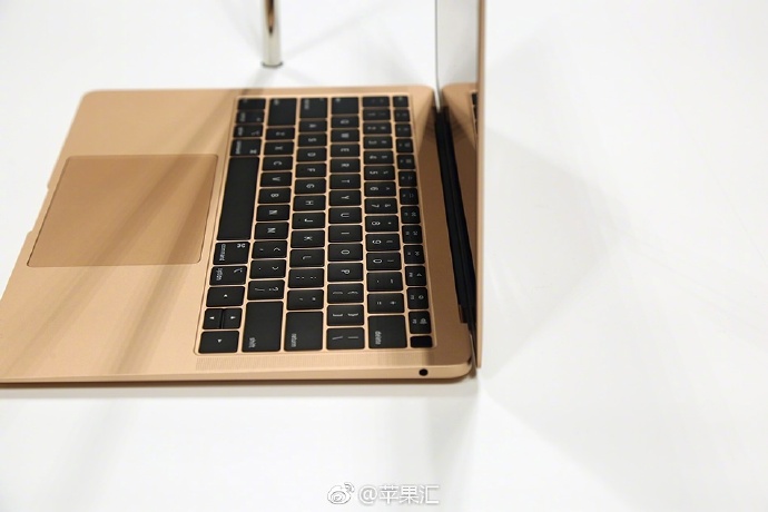 低配版都要9499元的新MacBook Air值得买吗 处理器成为短板略感失望