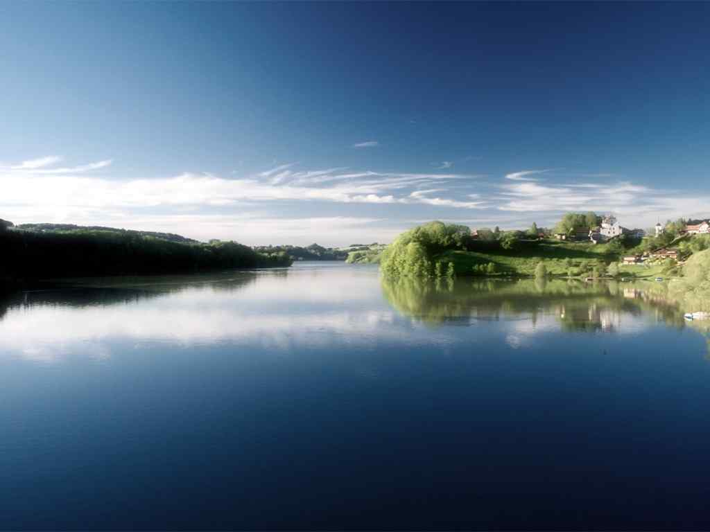 世外桃源壁纸-Lake of Gruyère