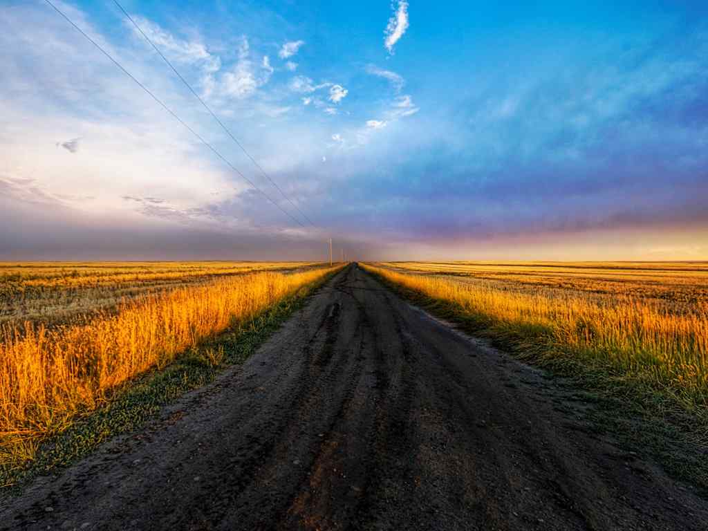 郊外道路美景壁纸