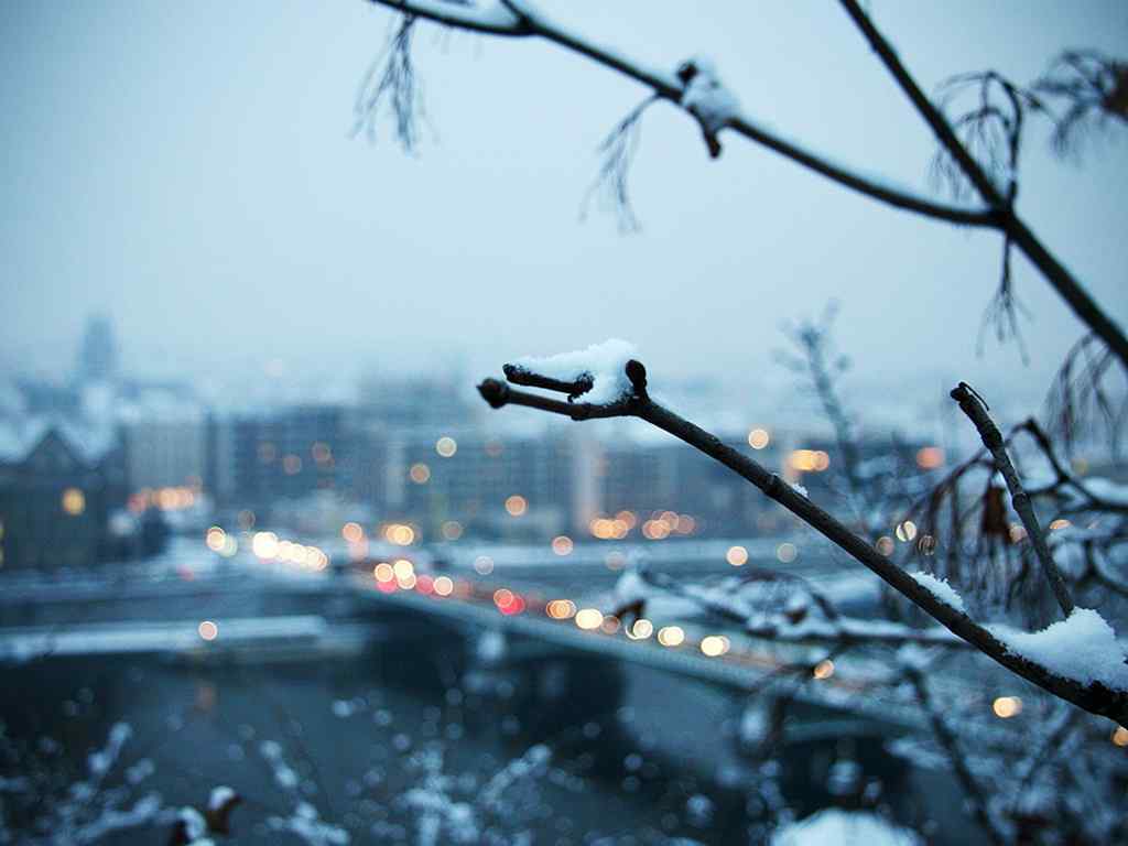 城市雪景桌面壁纸