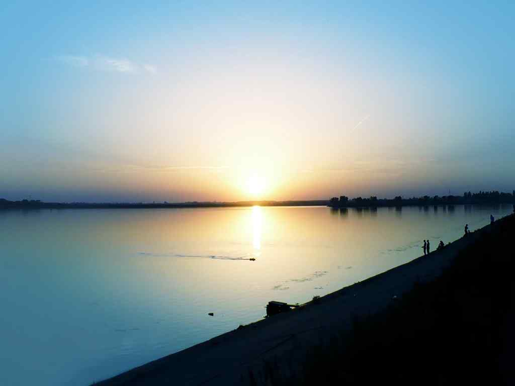 海边黄昏风景壁纸