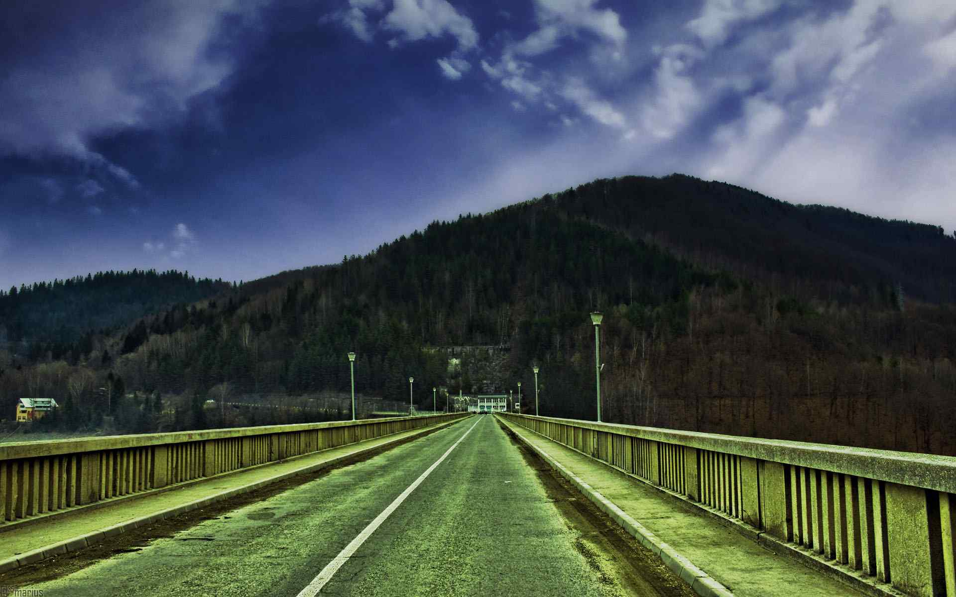 宽阔道路风景壁纸