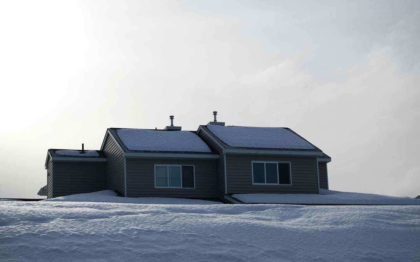 雪景小屋摄影壁纸