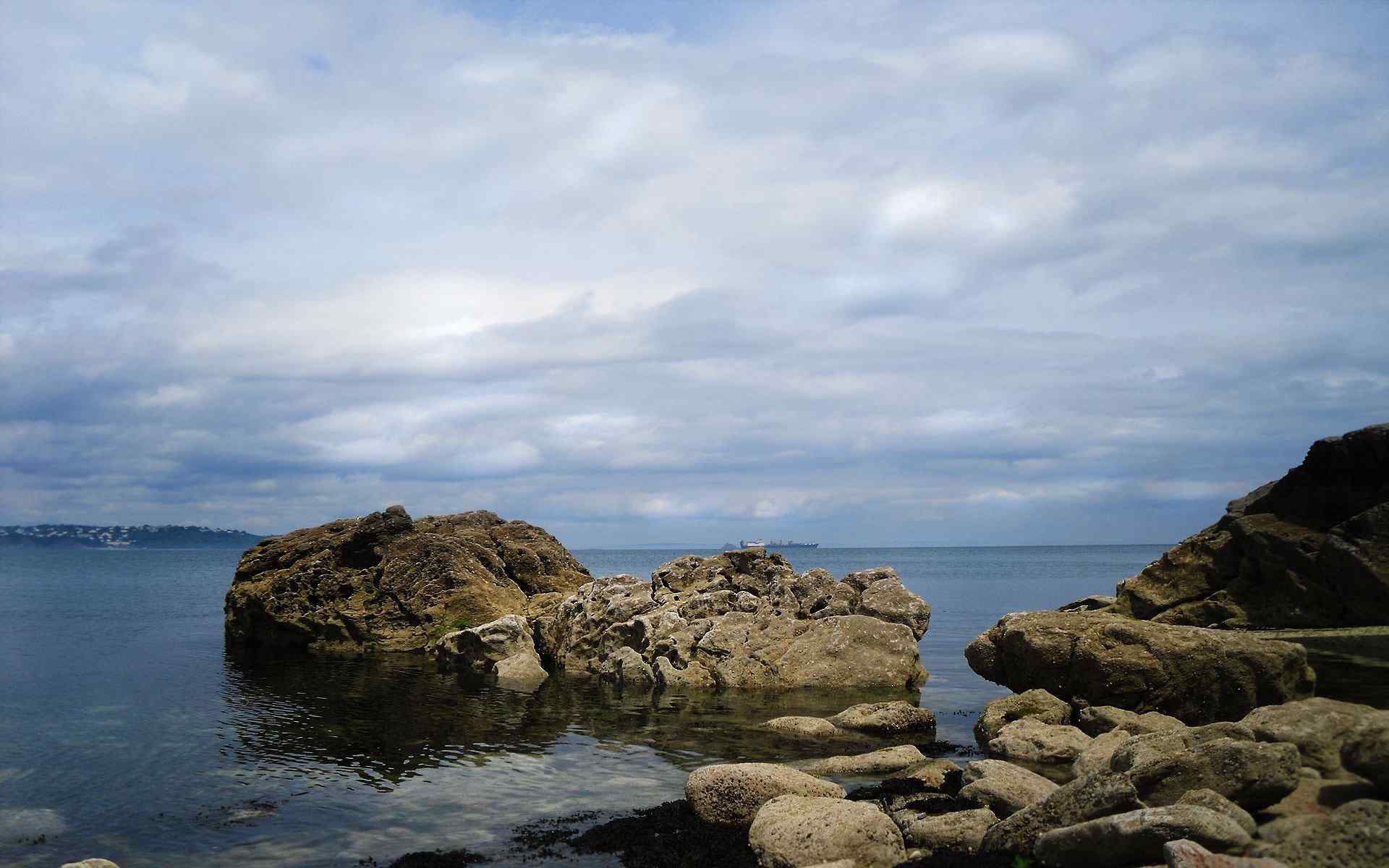 海水礁石风景壁纸