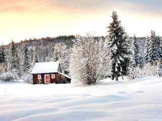 雪景小屋摄影壁纸