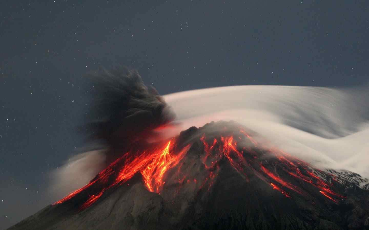 活火山特写壁纸