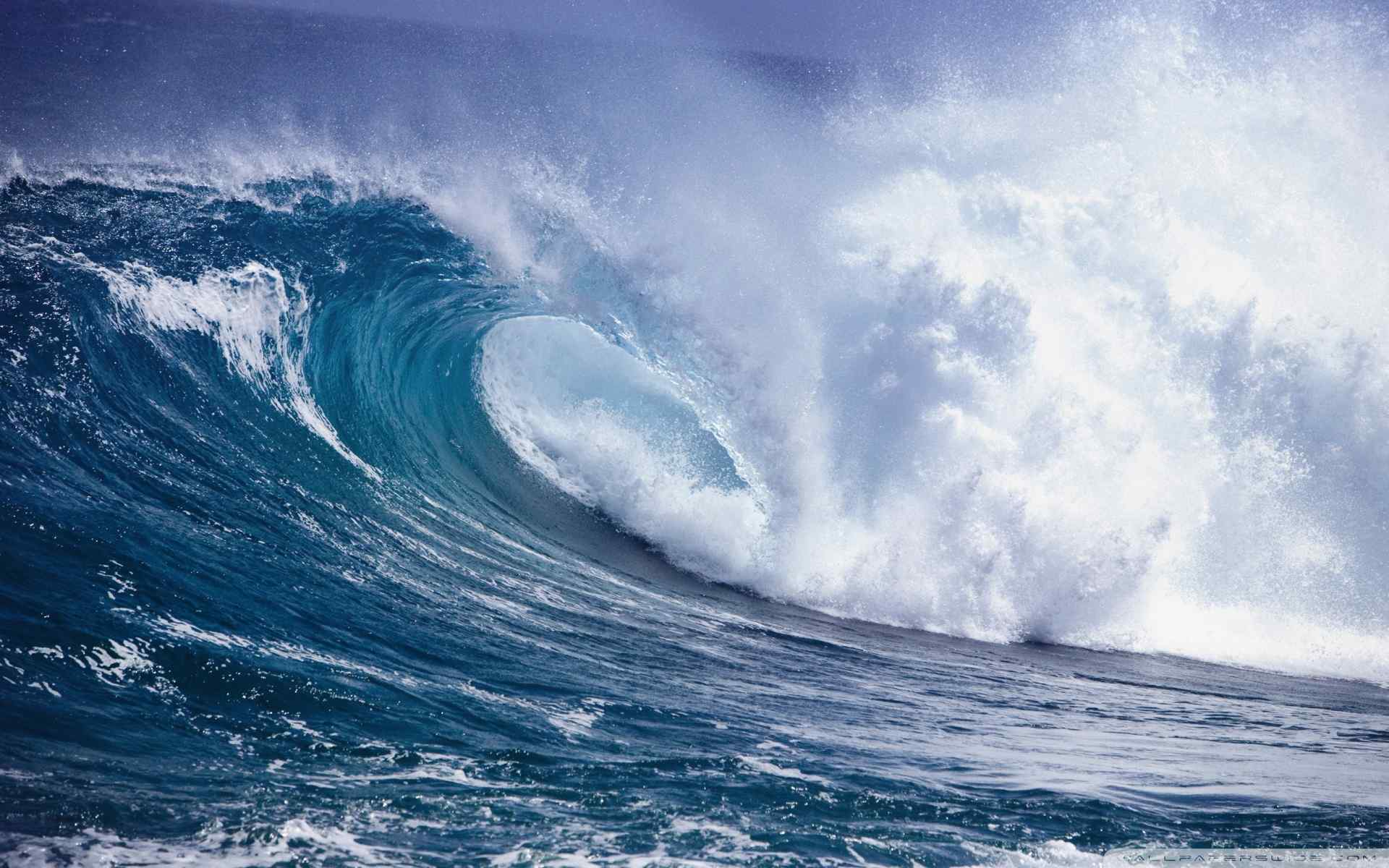 汹涌浪花风景壁纸